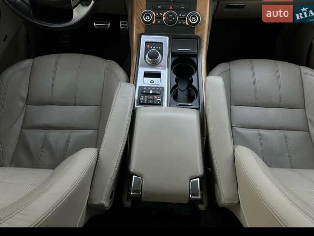 Чорний Ленд Ровер Range Rover Sport, об'ємом двигуна 3 л та пробігом 140 тис. км за 17700 $, фото 26 на Automoto.ua