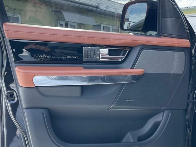 Чорний Ленд Ровер Range Rover Sport, об'ємом двигуна 2.99 л та пробігом 70 тис. км за 32000 $, фото 11 на Automoto.ua
