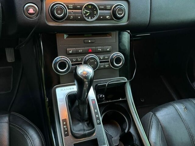 Чорний Ленд Ровер Range Rover Sport, об'ємом двигуна 5 л та пробігом 195 тис. км за 14000 $, фото 30 на Automoto.ua