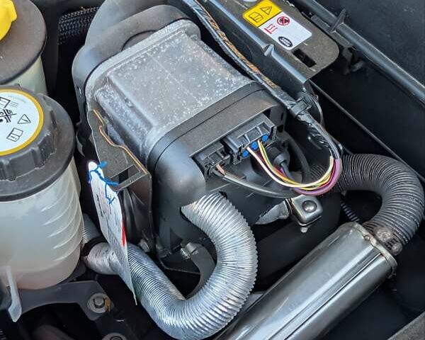 Черный Ленд Ровер Рендж Ровер Спорт, объемом двигателя 2.99 л и пробегом 151 тыс. км за 22000 $, фото 20 на Automoto.ua