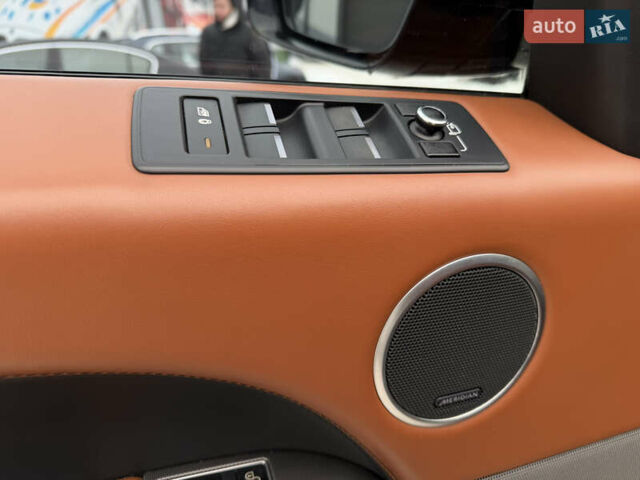 Чорний Ленд Ровер Range Rover Sport, об'ємом двигуна 3 л та пробігом 188 тис. км за 27500 $, фото 25 на Automoto.ua