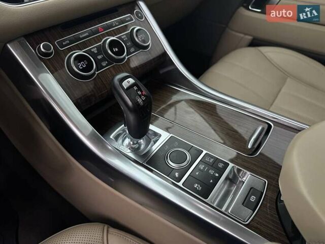 Черный Ленд Ровер Рендж Ровер Спорт, объемом двигателя 2.99 л и пробегом 176 тыс. км за 28500 $, фото 13 на Automoto.ua