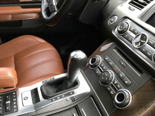 Чорний Ленд Ровер Range Rover Sport, об'ємом двигуна 3 л та пробігом 122 тис. км за 22000 $, фото 9 на Automoto.ua