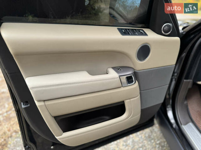 Черный Ленд Ровер Рендж Ровер Спорт, объемом двигателя 2.99 л и пробегом 218 тыс. км за 23900 $, фото 7 на Automoto.ua