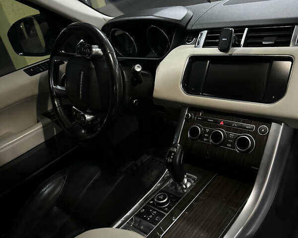 Чорний Ленд Ровер Range Rover Sport, об'ємом двигуна 3 л та пробігом 145 тис. км за 23500 $, фото 30 на Automoto.ua