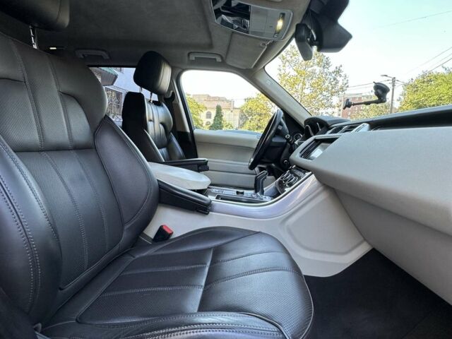 Чорний Ленд Ровер Range Rover Sport, об'ємом двигуна 3 л та пробігом 110 тис. км за 30000 $, фото 16 на Automoto.ua