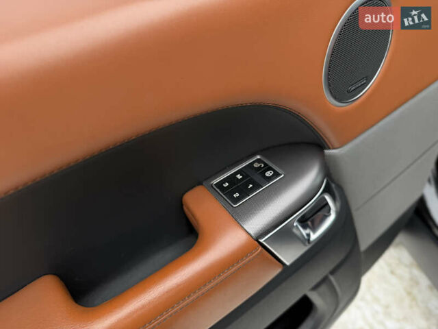 Черный Ленд Ровер Рендж Ровер Спорт, объемом двигателя 3 л и пробегом 188 тыс. км за 24500 $, фото 24 на Automoto.ua