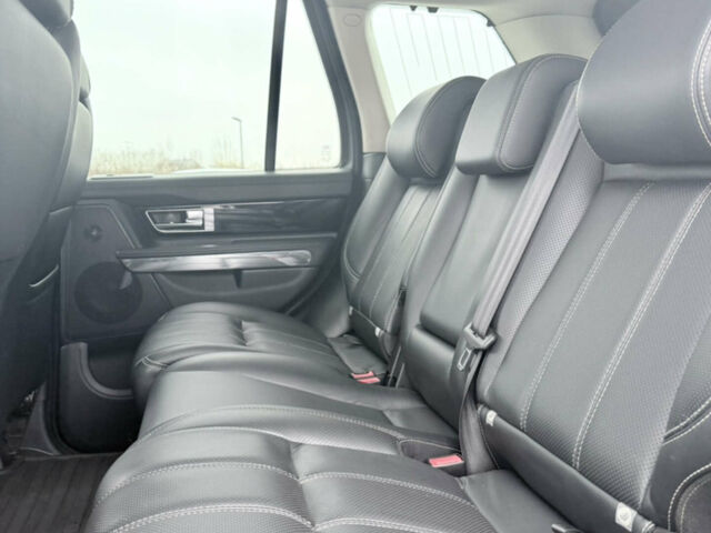 Чорний Ленд Ровер Range Rover Sport, об'ємом двигуна 2.99 л та пробігом 219 тис. км за 14000 $, фото 19 на Automoto.ua