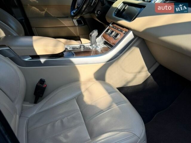 Черный Ленд Ровер Рендж Ровер Спорт, объемом двигателя 5 л и пробегом 166 тыс. км за 30300 $, фото 8 на Automoto.ua