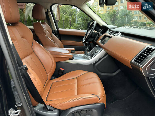 Черный Ленд Ровер Рендж Ровер Спорт, объемом двигателя 2.99 л и пробегом 209 тыс. км за 29500 $, фото 2 на Automoto.ua