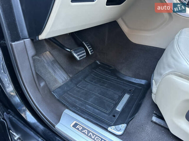 Черный Ленд Ровер Рендж Ровер Спорт, объемом двигателя 3 л и пробегом 189 тыс. км за 24900 $, фото 77 на Automoto.ua