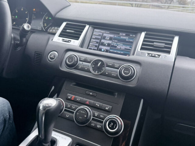 Чорний Ленд Ровер Range Rover Sport, об'ємом двигуна 2.99 л та пробігом 219 тис. км за 14000 $, фото 18 на Automoto.ua