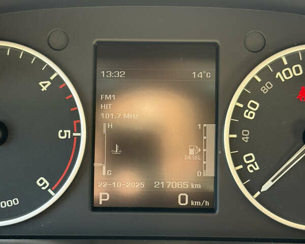 Черный Ленд Ровер Рендж Ровер Спорт, объемом двигателя 3 л и пробегом 217 тыс. км за 22000 $, фото 5 на Automoto.ua