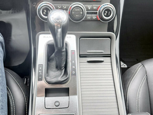 Чорний Ленд Ровер Range Rover Sport, об'ємом двигуна 2.99 л та пробігом 219 тис. км за 14000 $, фото 17 на Automoto.ua