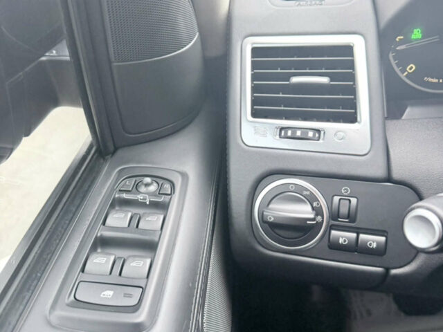 Чорний Ленд Ровер Range Rover Sport, об'ємом двигуна 2.99 л та пробігом 219 тис. км за 14000 $, фото 15 на Automoto.ua