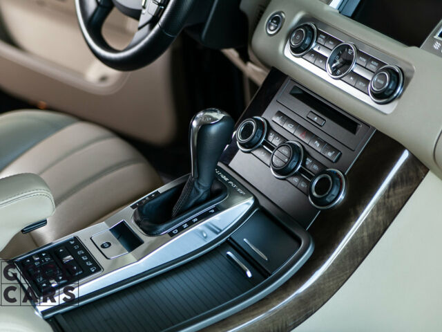 Чорний Ленд Ровер Range Rover Sport, об'ємом двигуна 3 л та пробігом 87 тис. км за 37500 $, фото 27 на Automoto.ua