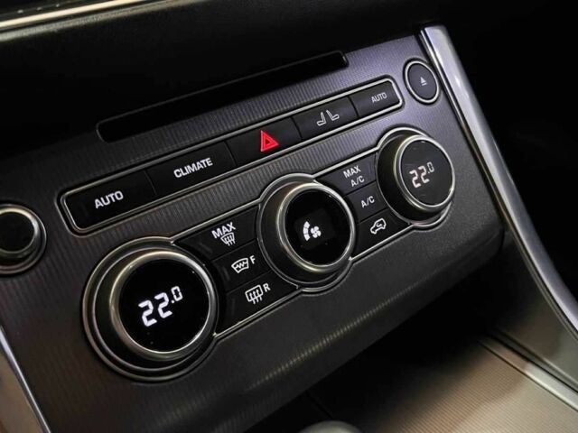 Чорний Ленд Ровер Range Rover Sport, об'ємом двигуна 3 л та пробігом 226 тис. км за 27164 $, фото 19 на Automoto.ua