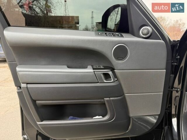 Чорний Ленд Ровер Range Rover Sport, об'ємом двигуна 2.99 л та пробігом 205 тис. км за 28000 $, фото 18 на Automoto.ua