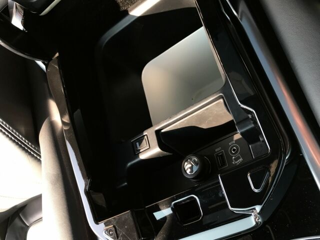 Чорний Ленд Ровер Range Rover Sport, об'ємом двигуна 3 л та пробігом 68 тис. км за 54900 $, фото 43 на Automoto.ua