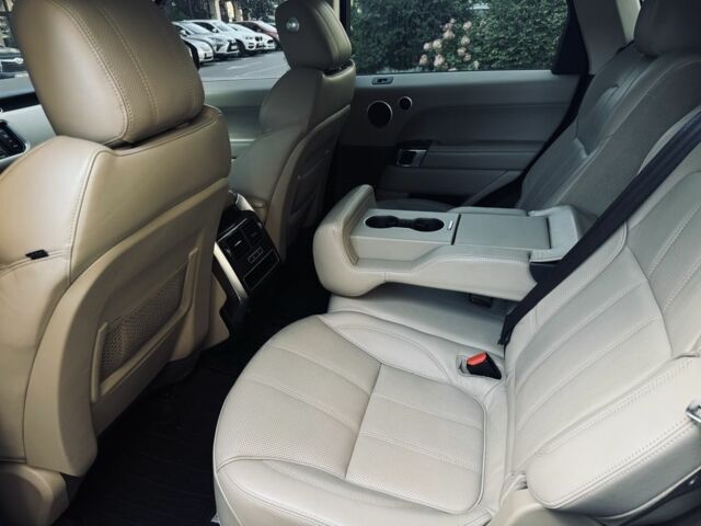 Чорний Ленд Ровер Range Rover Sport, об'ємом двигуна 3 л та пробігом 179 тис. км за 25000 $, фото 6 на Automoto.ua