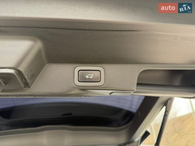 Чорний Ленд Ровер Range Rover Sport, об'ємом двигуна 2.99 л та пробігом 205 тис. км за 28000 $, фото 33 на Automoto.ua