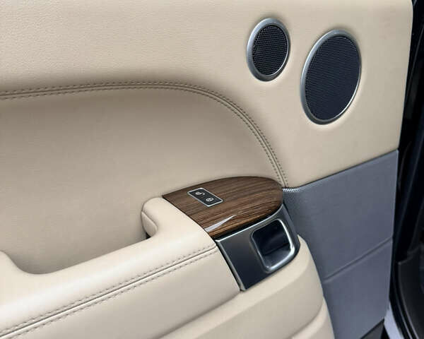 Чорний Ленд Ровер Range Rover Sport, об'ємом двигуна 3 л та пробігом 124 тис. км за 24999 $, фото 28 на Automoto.ua