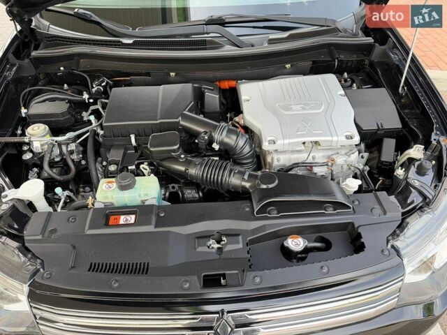 Чорний Ленд Ровер Range Rover Sport, об'ємом двигуна 0 л та пробігом 125 тис. км за 13525 $, фото 13 на Automoto.ua