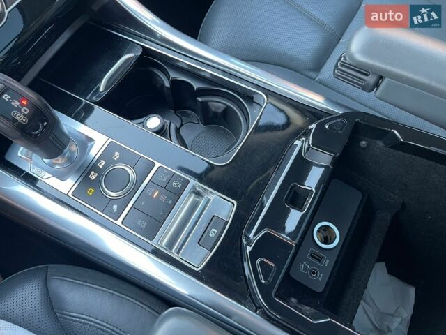 Чорний Ленд Ровер Range Rover Sport, об'ємом двигуна 3 л та пробігом 258 тис. км за 18500 $, фото 62 на Automoto.ua