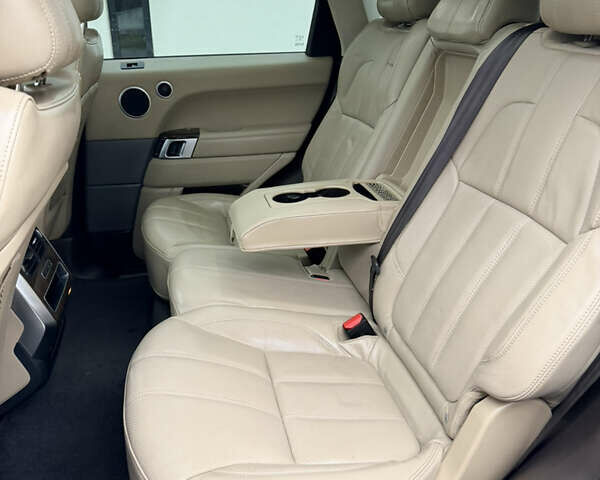 Чорний Ленд Ровер Range Rover Sport, об'ємом двигуна 3 л та пробігом 124 тис. км за 24999 $, фото 32 на Automoto.ua