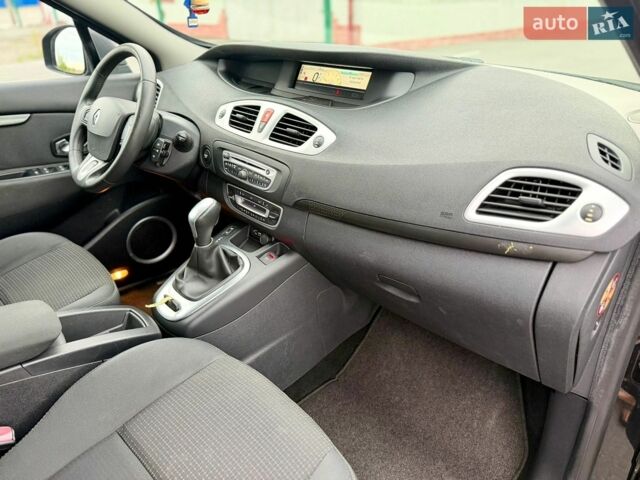 Чорний Ленд Ровер Range Rover Sport, об'ємом двигуна 5 л та пробігом 170 тис. км за 21940 $, фото 10 на Automoto.ua