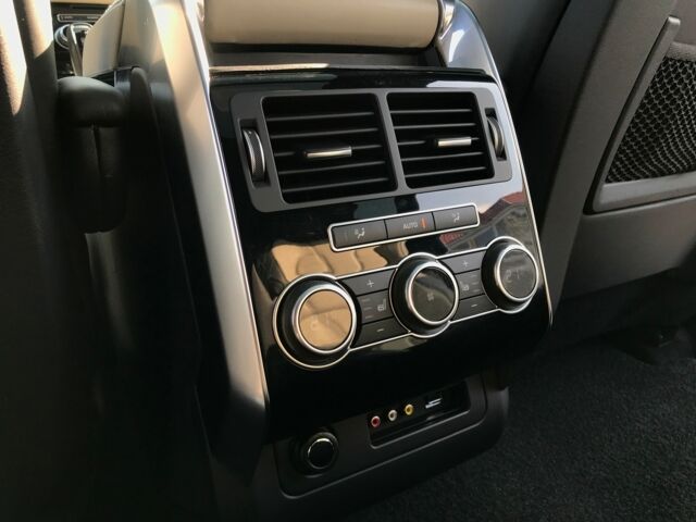 Чорний Ленд Ровер Range Rover Sport, об'ємом двигуна 3 л та пробігом 68 тис. км за 54900 $, фото 49 на Automoto.ua