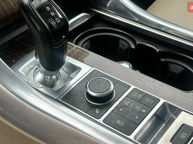 Чорний Ленд Ровер Range Rover Sport, об'ємом двигуна 3 л та пробігом 169 тис. км за 12000 $, фото 13 на Automoto.ua