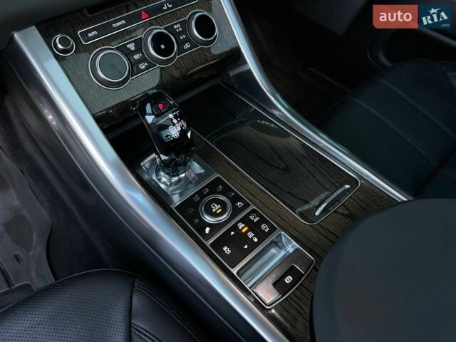 Чорний Ленд Ровер Range Rover Sport, об'ємом двигуна 5 л та пробігом 170 тис. км за 21900 $, фото 23 на Automoto.ua