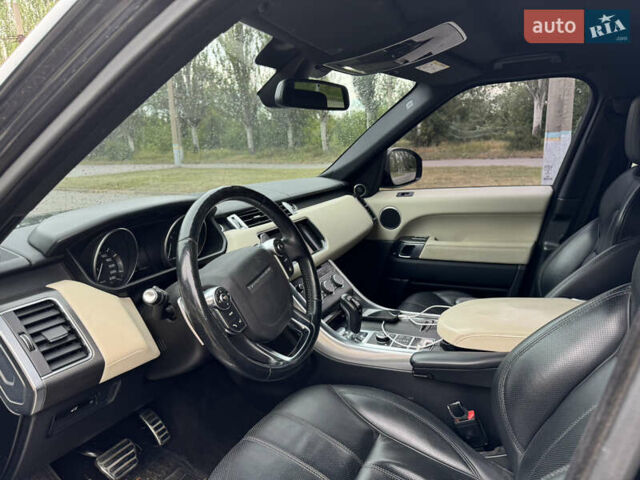 Черный Ленд Ровер Рендж Ровер Спорт, объемом двигателя 2.99 л и пробегом 220 тыс. км за 29000 $, фото 5 на Automoto.ua