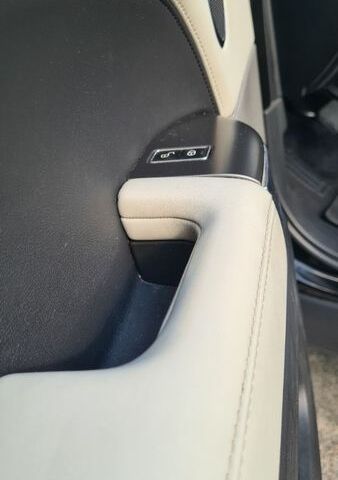 Чорний Ленд Ровер Range Rover Sport, об'ємом двигуна 2.99 л та пробігом 152 тис. км за 24000 $, фото 8 на Automoto.ua