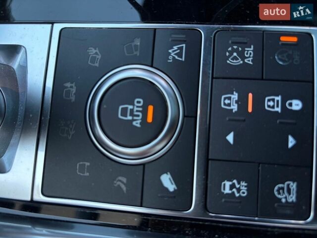 Чорний Ленд Ровер Range Rover Sport, об'ємом двигуна 4.4 л та пробігом 171 тис. км за 32922 $, фото 5 на Automoto.ua