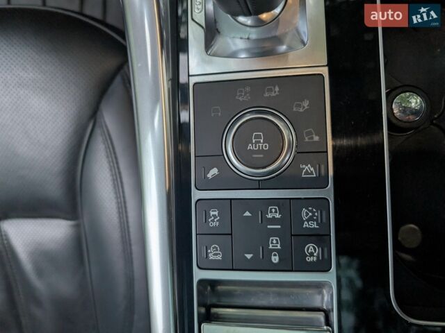 Чорний Ленд Ровер Range Rover Sport, об'ємом двигуна 3 л та пробігом 162 тис. км за 25000 $, фото 18 на Automoto.ua