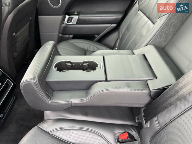 Черный Ленд Ровер Рендж Ровер Спорт, объемом двигателя 3 л и пробегом 46 тыс. км за 31000 $, фото 25 на Automoto.ua