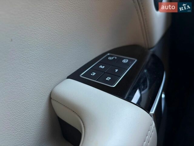 Чорний Ленд Ровер Range Rover Sport, об'ємом двигуна 4.4 л та пробігом 171 тис. км за 32922 $, фото 6 на Automoto.ua