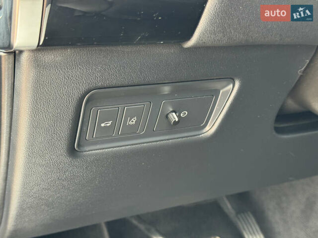 Черный Ленд Ровер Рендж Ровер Спорт, объемом двигателя 3 л и пробегом 46 тыс. км за 31000 $, фото 21 на Automoto.ua