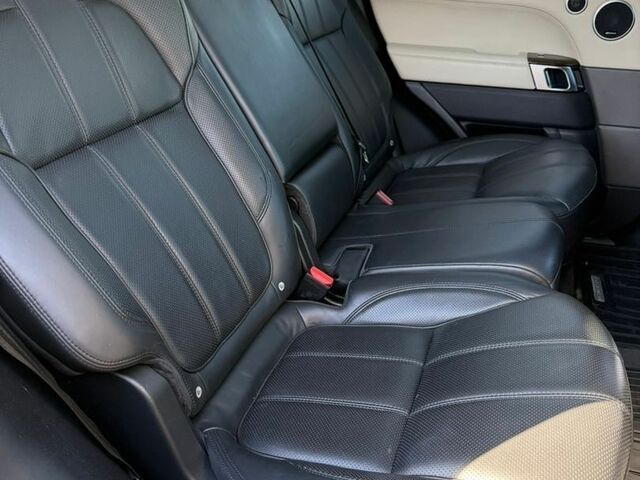 Чорний Ленд Ровер Range Rover Sport, об'ємом двигуна 2.99 л та пробігом 204 тис. км за 25600 $, фото 34 на Automoto.ua