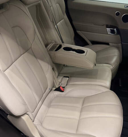 Чорний Ленд Ровер Range Rover Sport, об'ємом двигуна 2.99 л та пробігом 157 тис. км за 37900 $, фото 13 на Automoto.ua