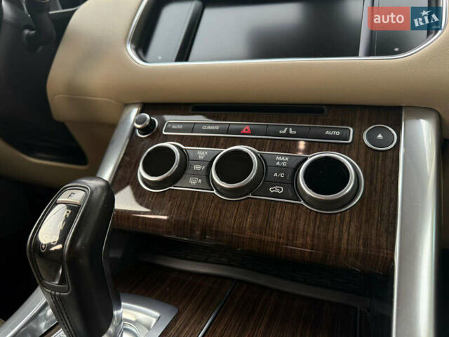 Чорний Ленд Ровер Range Rover Sport, об'ємом двигуна 2.99 л та пробігом 208 тис. км за 29000 $, фото 12 на Automoto.ua