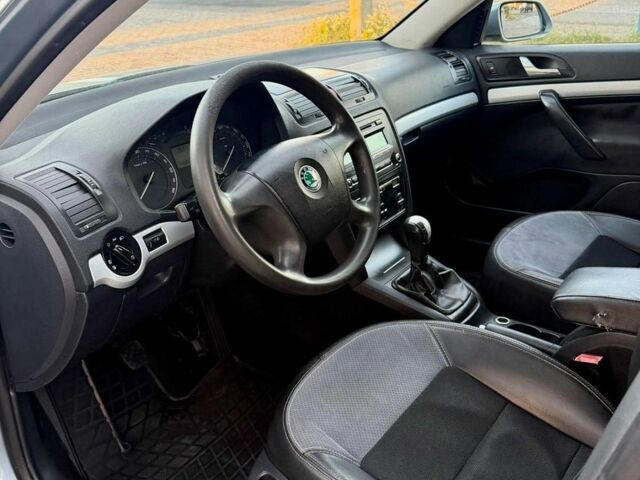 Чорний Ленд Ровер Range Rover Sport, об'ємом двигуна 4.37 л та пробігом 171 тис. км за 31000 $, фото 85 на Automoto.ua