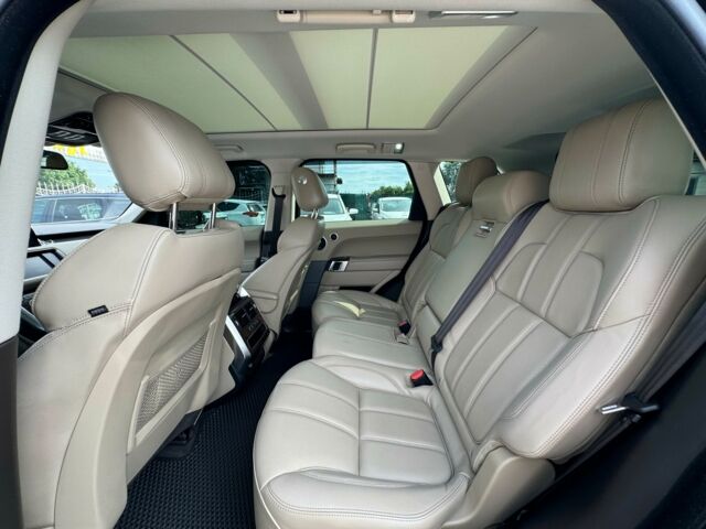 Чорний Ленд Ровер Range Rover Sport, об'ємом двигуна 3 л та пробігом 120 тис. км за 32900 $, фото 13 на Automoto.ua