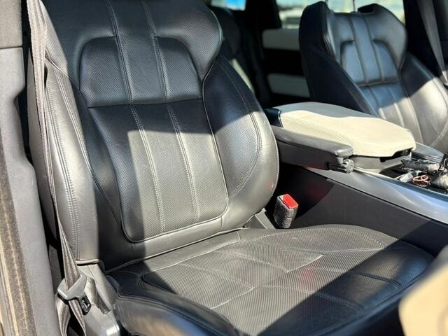 Чорний Ленд Ровер Range Rover Sport, об'ємом двигуна 2.99 л та пробігом 226 тис. км за 26500 $, фото 34 на Automoto.ua