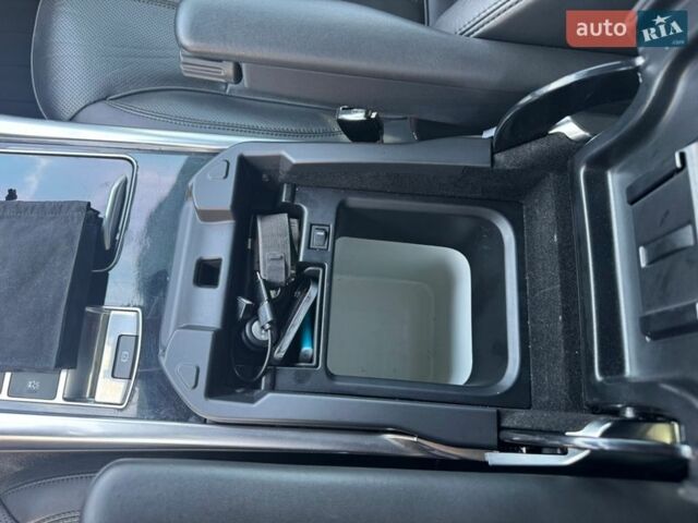 Черный Ленд Ровер Рендж Ровер Спорт, объемом двигателя 3 л и пробегом 83 тыс. км за 39500 $, фото 15 на Automoto.ua