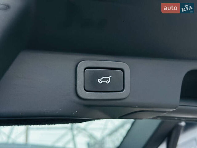 Черный Ленд Ровер Рендж Ровер Спорт, объемом двигателя 2.99 л и пробегом 184 тыс. км за 28700 $, фото 12 на Automoto.ua