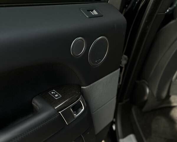 Черный Ленд Ровер Рендж Ровер Спорт, объемом двигателя 3 л и пробегом 180 тыс. км за 33000 $, фото 25 на Automoto.ua