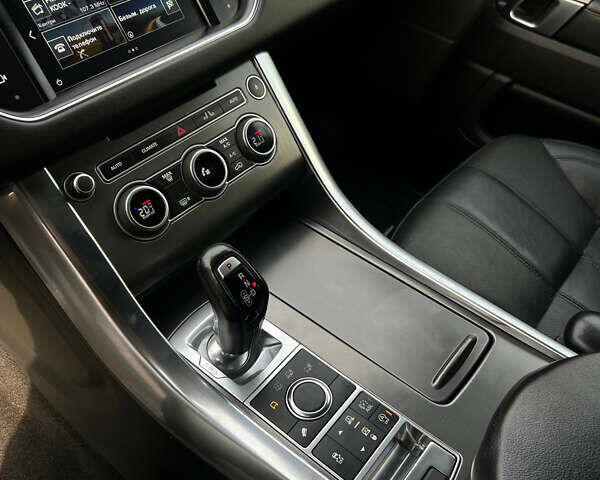 Чорний Ленд Ровер Range Rover Sport, об'ємом двигуна 2.99 л та пробігом 200 тис. км за 24899 $, фото 19 на Automoto.ua